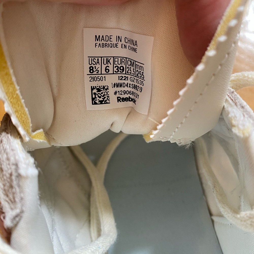 Women’s Reebok Classic Size 8.5 - Picture 6 of 6